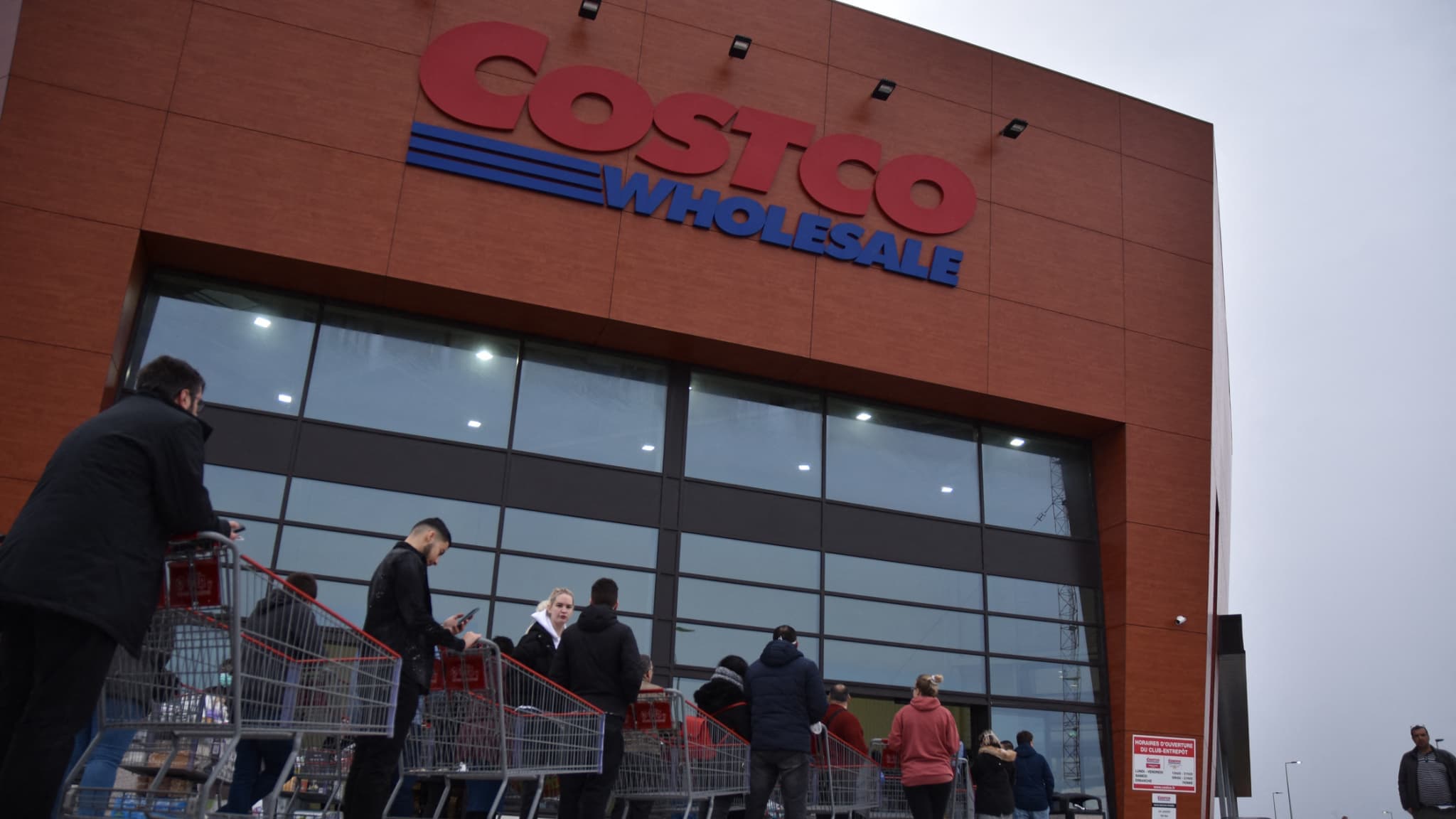 Tourisme américain: quand Costco remplace le Louvre