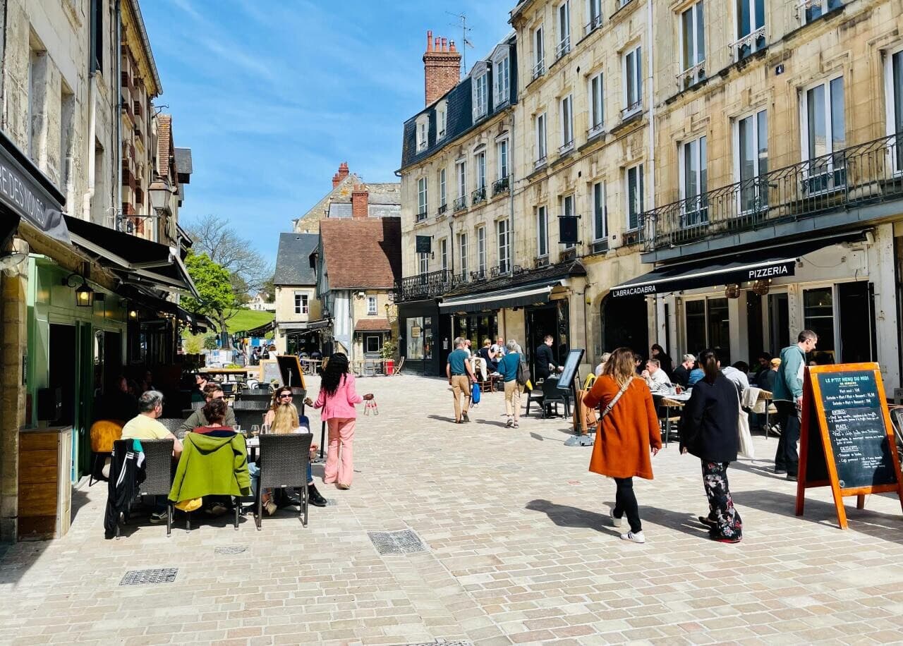 Caen: Les candidats dévoilent leurs stratégies pour sauver le commerce local