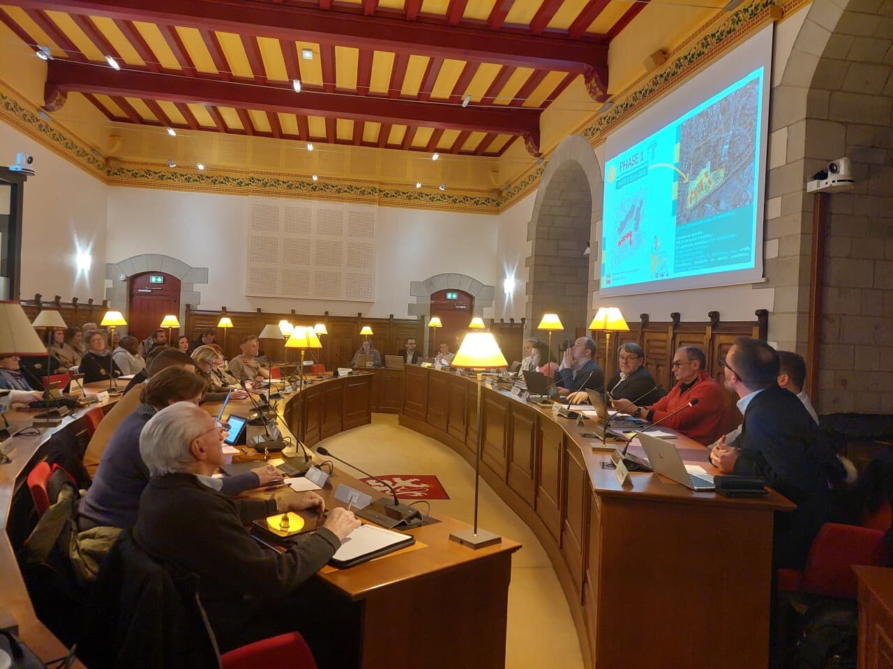 France : Vitré face à la crise, l'État saigne les communes