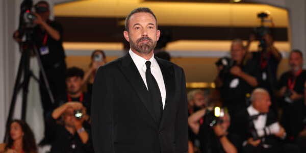 Deuil national : Ben Affleck, symbole de résilience, rend hommage à ses parents disparus